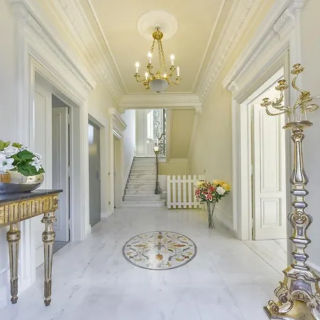 Liberty Villa *